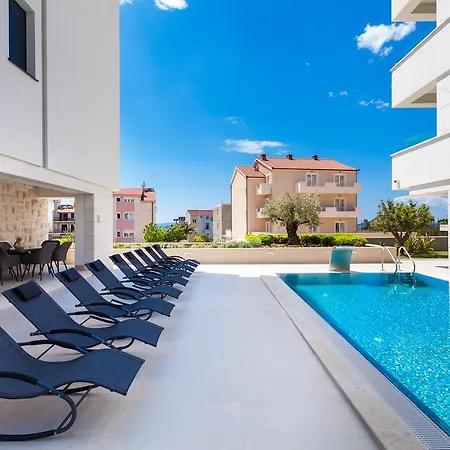Paradise Luxury - R&r 12 Apartment Podstrana