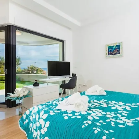 Paradise Luxury - R&r 12 Apartment Podstrana