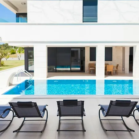 Paradise Luxury - R&r 12 Apartment Podstrana